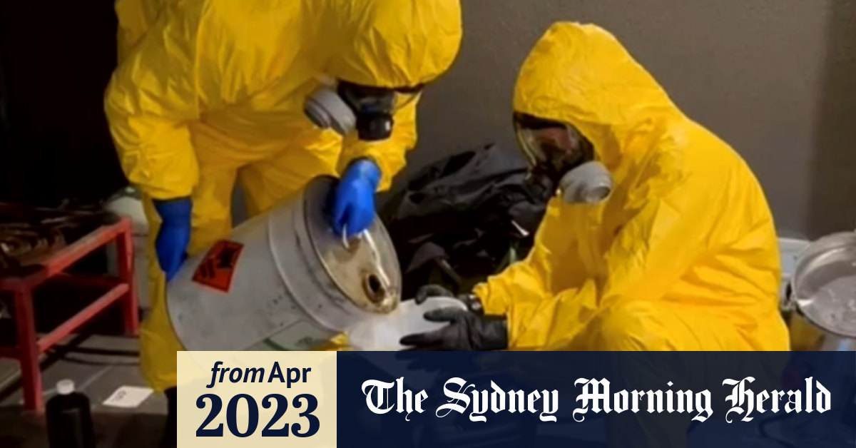 Video Police uncover drugs in baby wipes